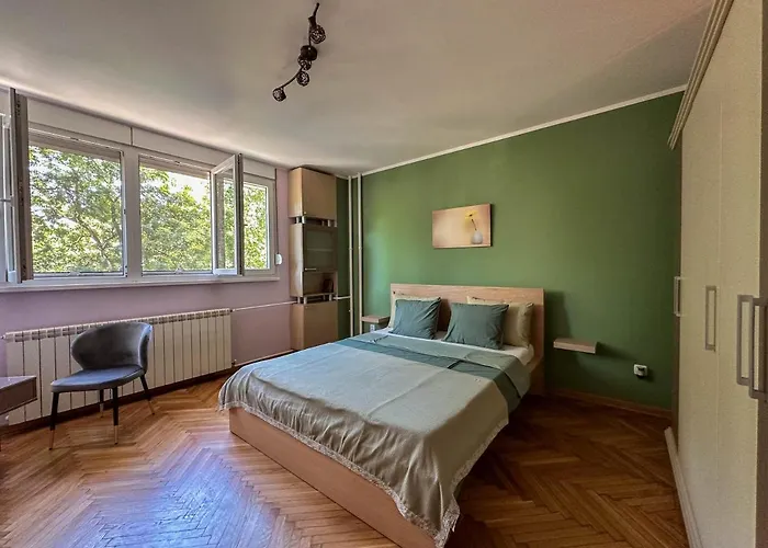 Nbg Parkview Apartment